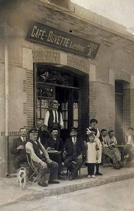 à l'époque